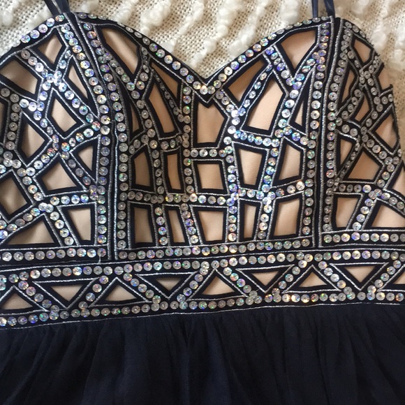 Blondie Nites Formal, Homecoming Dress, size 9. - Picture 2 of 3
